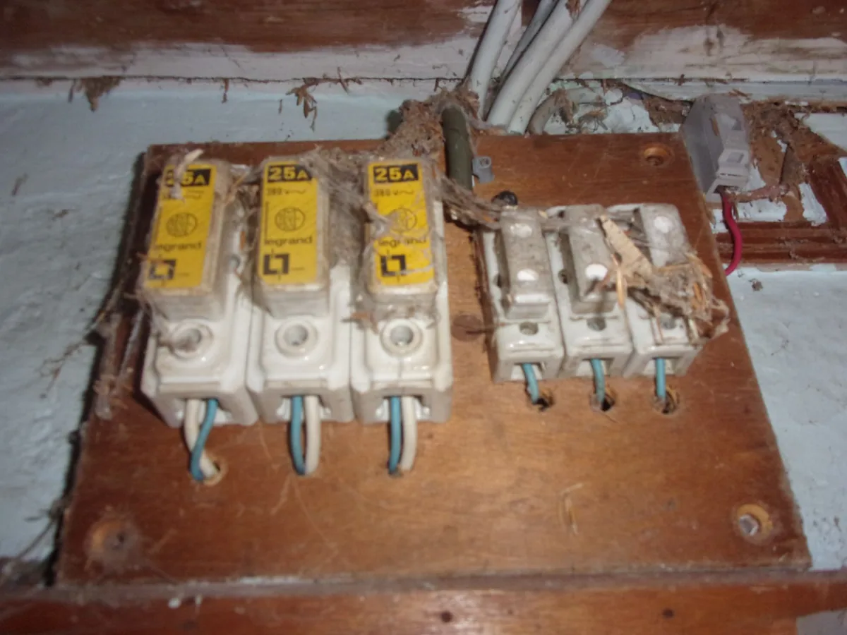 Diagnostic électrique obligatoire à Nanterre